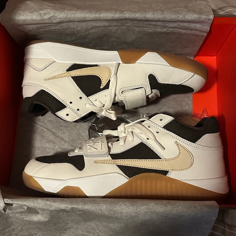 Travis Scott x Jordan Jumpman Jack Sail